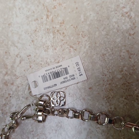 Kendra Scott Necklace - Picture 2 of 5